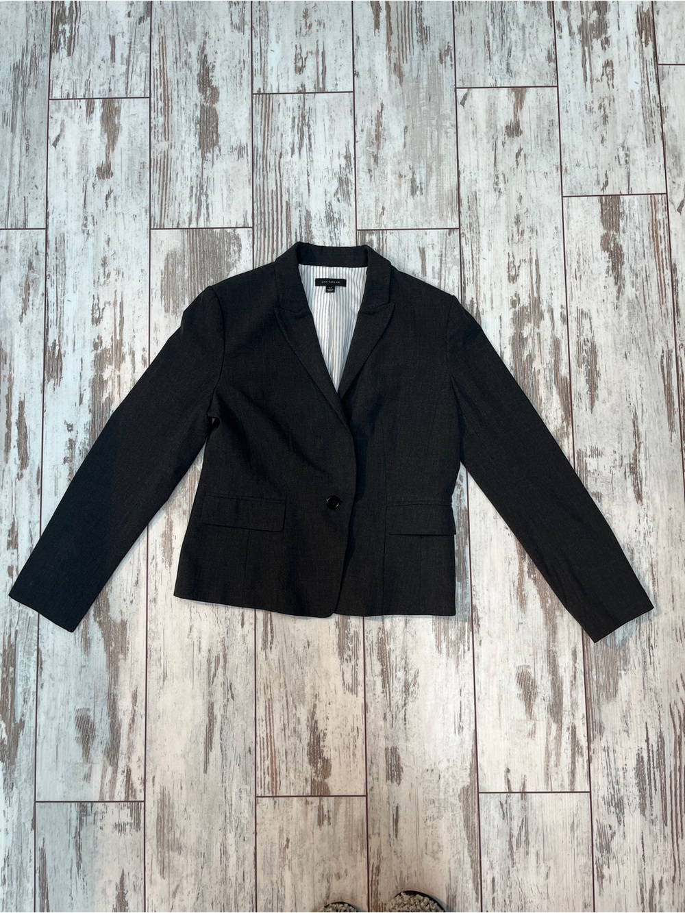 Ann Taylor Tailored Blazer Womens 12 Charcoal Gray Single Button Pinstripe - Picture 7 of 13